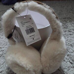 UGG /Sheepskin Embrodiery Earmuffs Chestnut